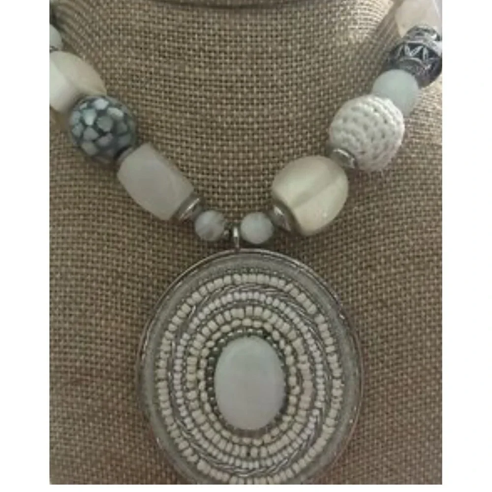 Chicos‎ White Beaded Necklace with Oval Pendant Statement Jewelry